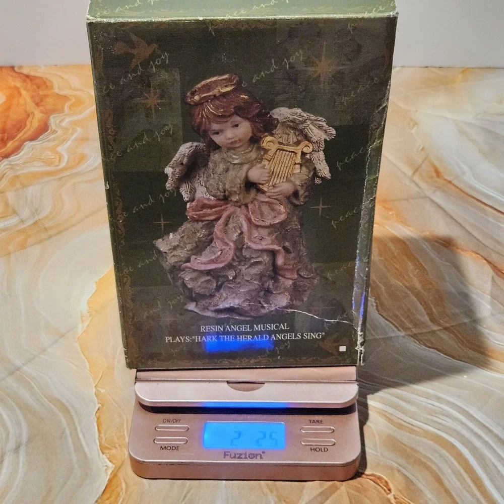 Cracker Barrel Musical Angel Figurine Hark the Herald Angels Sing Working w/ Box